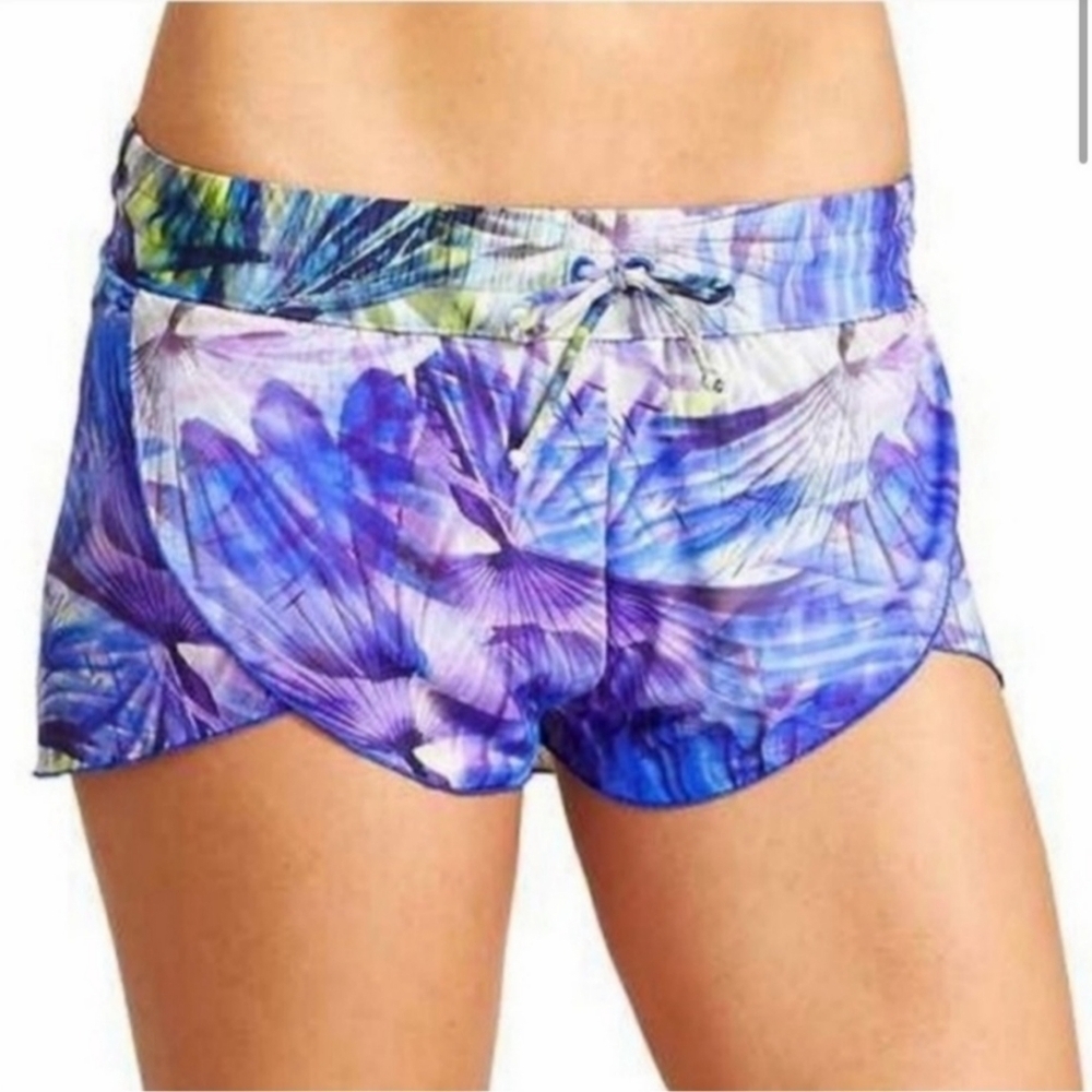 ATHLETA Women’s Kailua Petal Lined Lightweight Athletic Shorts Size Medium